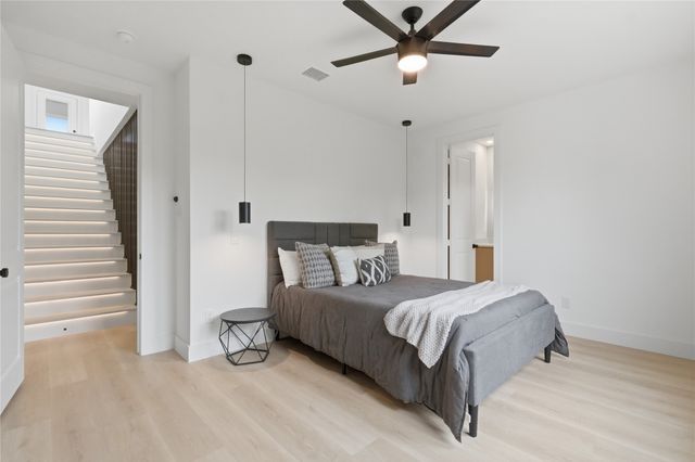 4009 Finis Lane, Dallas, TX 75212