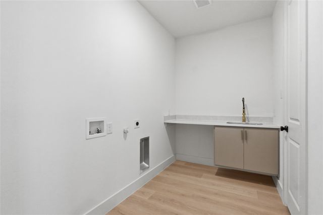 4009 Finis Lane, Dallas, TX 75212