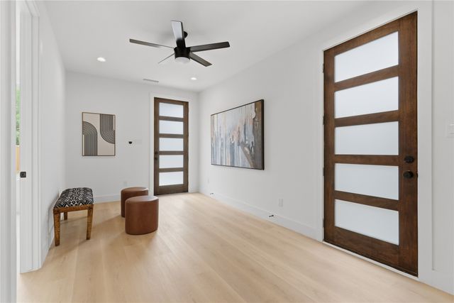 4009 Finis Lane, Dallas, TX 75212