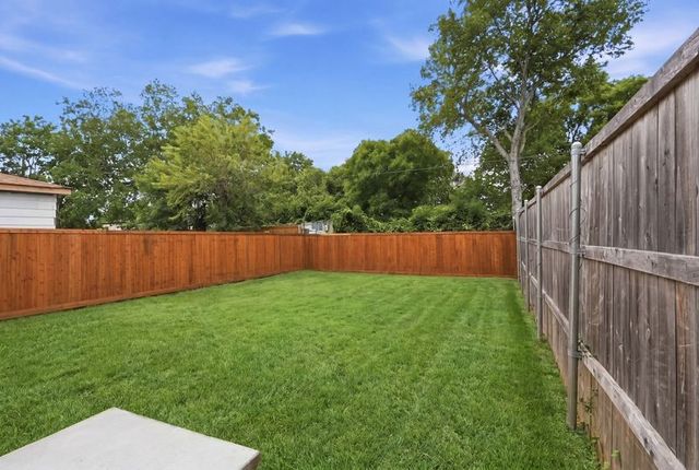 4009 Finis Lane, Dallas, TX 75212