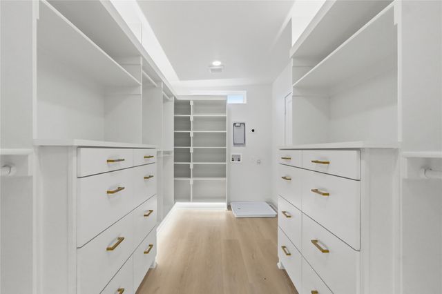 4009 Finis Lane, Dallas, TX 75212