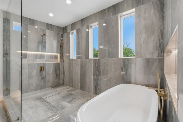 4009 Finis Lane, Dallas, TX 75212