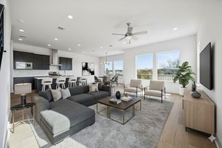 1531 N Red Bud LN 25, Round Rock, TX 78665