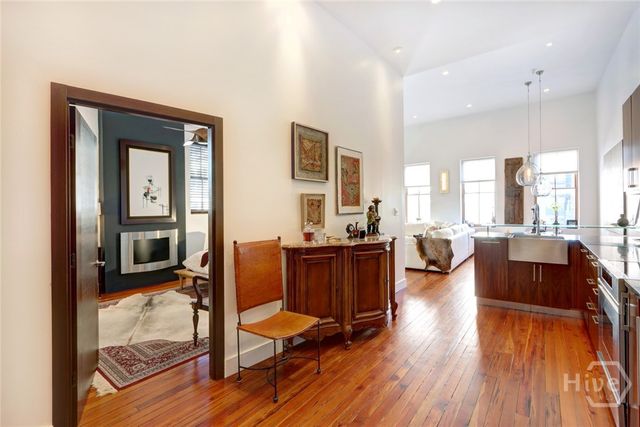 9 W York Street 306, Savannah, GA 31401