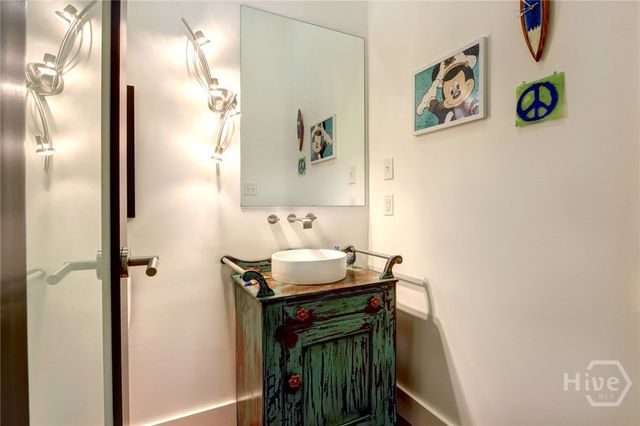 9 W York Street 306, Savannah, GA 31401