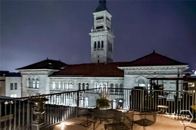 9 W York Street 306, Savannah, GA 31401