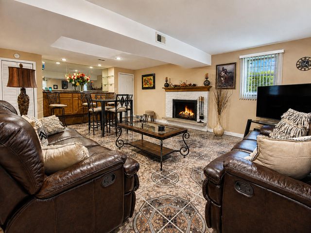 5324 Johnson Street, Merrillville, IN 46410