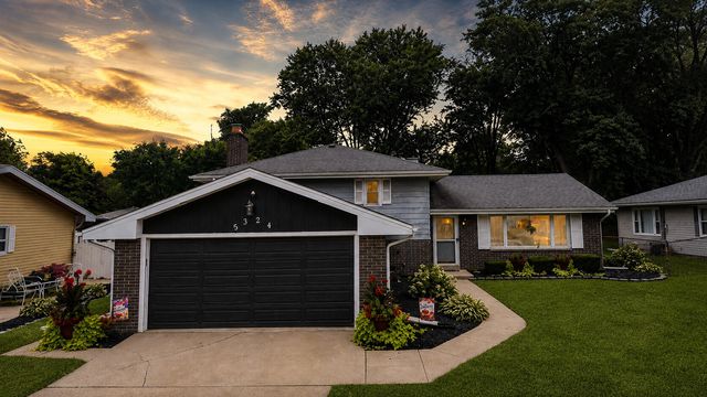 5324 Johnson Street, Merrillville, IN 46410