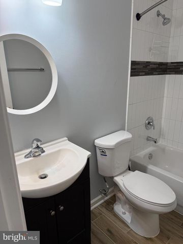 2605 LOGAN WOOD DR, Herndon, VA 20171