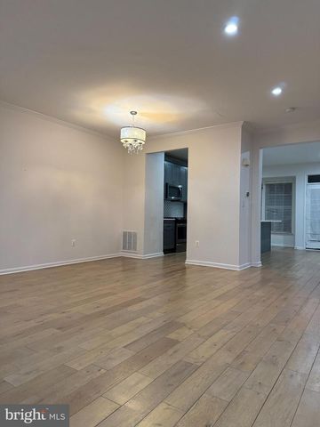 2605 LOGAN WOOD DR, Herndon, VA 20171