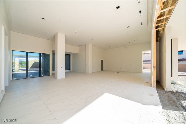 20 Olympia Canyon Way, Las Vegas, NV 89141