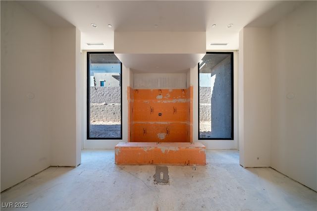 20 Olympia Canyon Way, Las Vegas, NV 89141