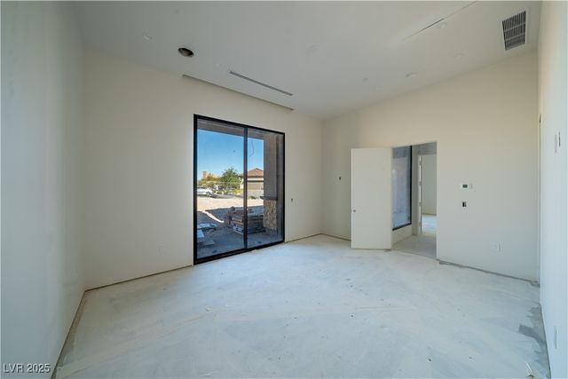 20 Olympia Canyon Way, Las Vegas, NV 89141