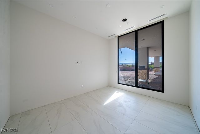 20 Olympia Canyon Way, Las Vegas, NV 89141