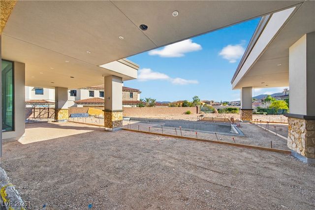 20 Olympia Canyon Way, Las Vegas, NV 89141