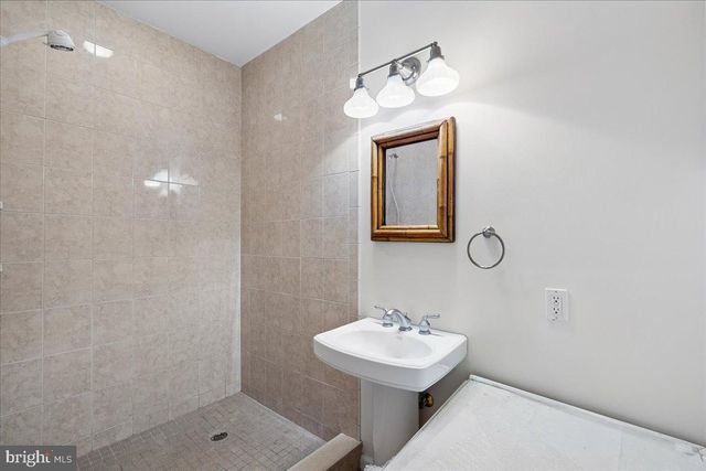 126 GILBERT CT, Edgewater, MD 21037