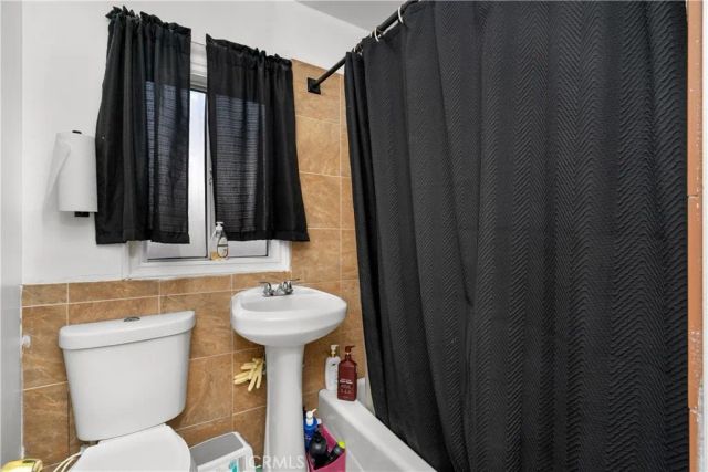 1206 E Cruces, Wilmington, CA 90744