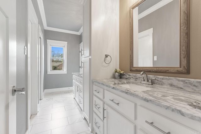 4033 Vineyard Way, Alexander, AR 72002