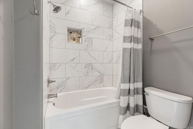 4033 Vineyard Way, Alexander, AR 72002