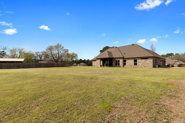 4033 Vineyard Way, Alexander, AR 72002