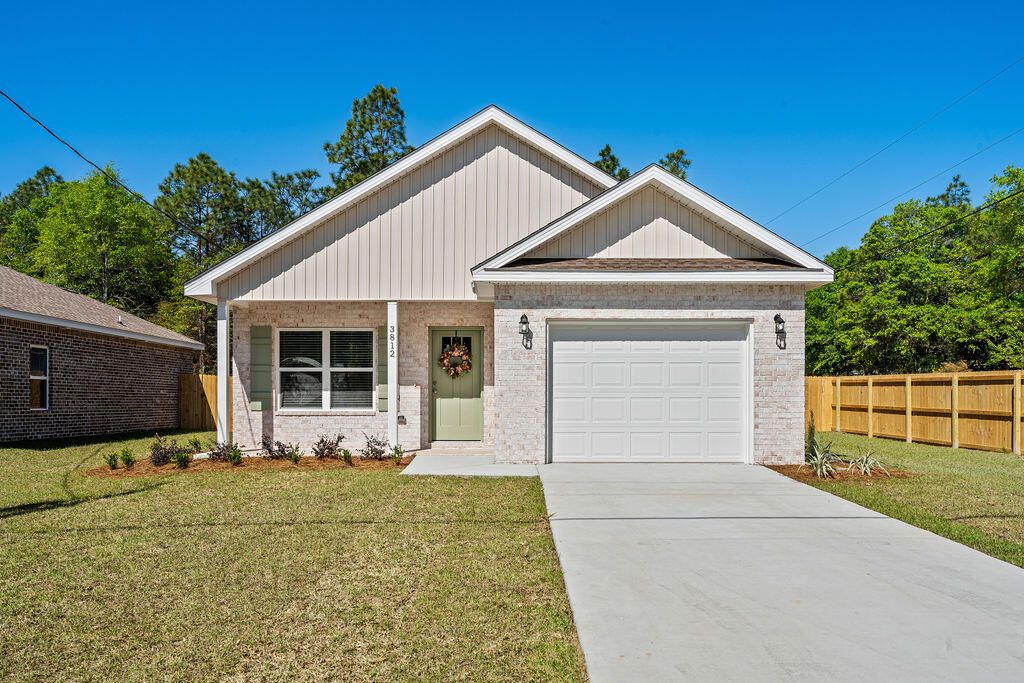 3812 Golden Acres Circle, Crestview, FL 32539