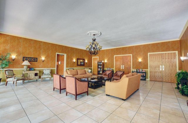705 Lori Drive 110, Palm Springs, FL 33461
