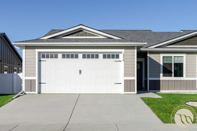 1218 Little River Loop E, Billings, MT 59106