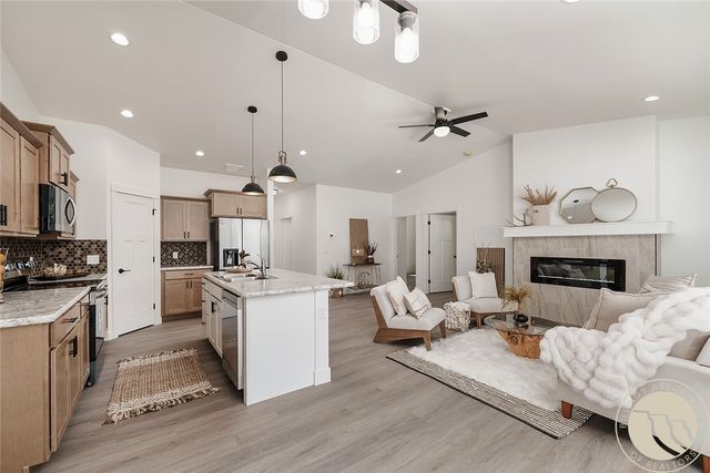 1218 Little River Loop E, Billings, MT 59106