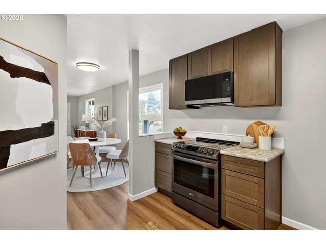 2028 Se BROOKLYN St, Portland, OR 97202