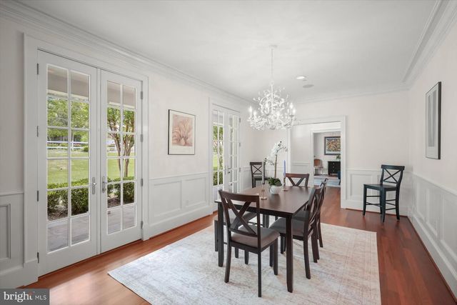 7506 PERSIMMON TREE LN, Bethesda, MD 20817