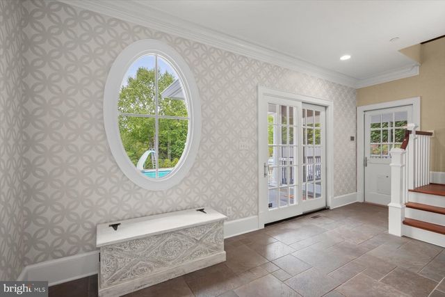 7506 PERSIMMON TREE LN, Bethesda, MD 20817
