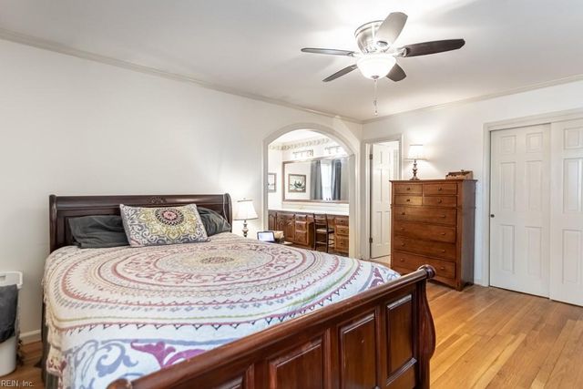 87 Waterview DR, Newport News, VA 23608