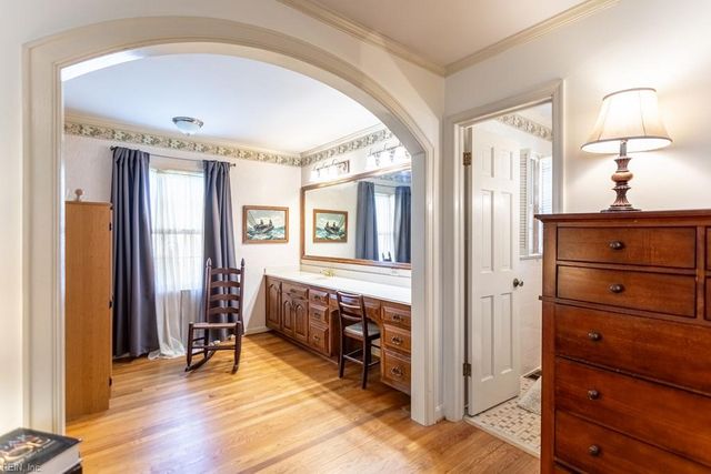87 Waterview DR, Newport News, VA 23608