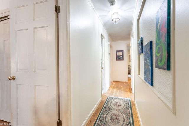 87 Waterview DR, Newport News, VA 23608