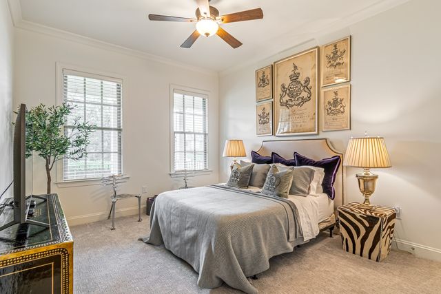 1803 Lowndes Ln, Brentwood, TN 37027