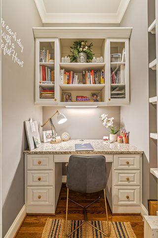 1803 Lowndes Ln, Brentwood, TN 37027