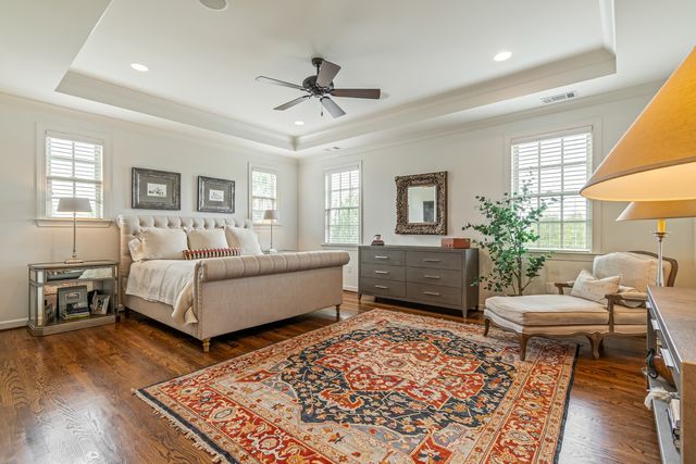 1803 Lowndes Ln, Brentwood, TN 37027