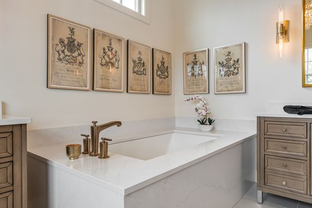 1803 Lowndes Ln, Brentwood, TN 37027