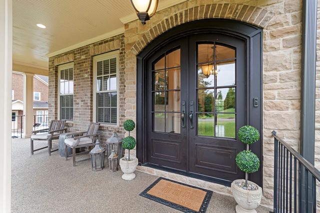 1803 Lowndes Ln, Brentwood, TN 37027