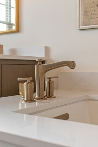 1803 Lowndes Ln, Brentwood, TN 37027