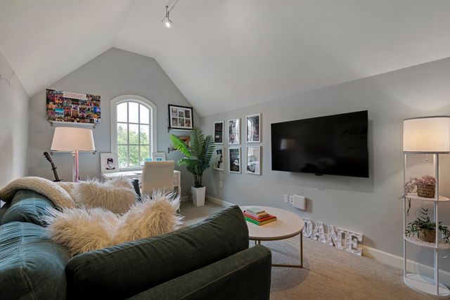 1803 Lowndes Ln, Brentwood, TN 37027