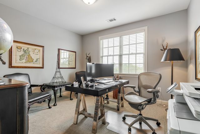 1803 Lowndes Ln, Brentwood, TN 37027