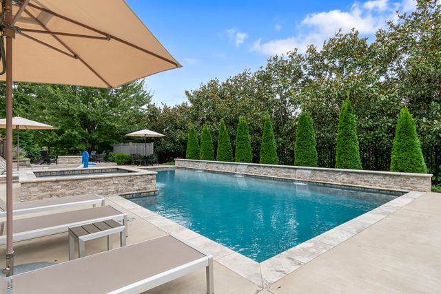 1803 Lowndes Ln, Brentwood, TN 37027