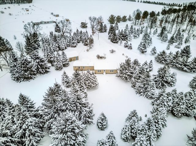 55 E Wilke Road, Otto Twp, MI 49452