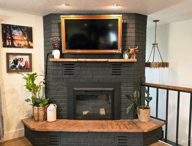 13100 N Horseshoe Bend Rd, Boise, ID 83714