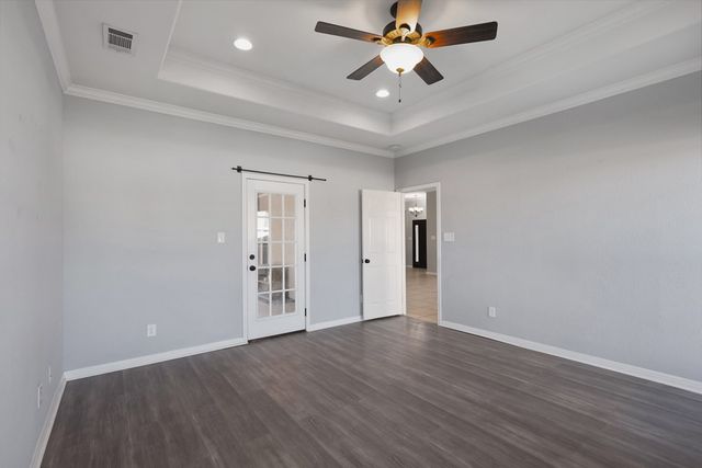 110 Deer Run Dr, Alpine, TX 79830