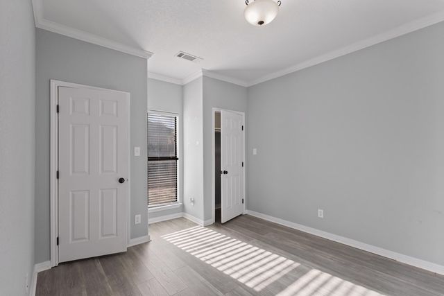 110 Deer Run Dr, Alpine, TX 79830