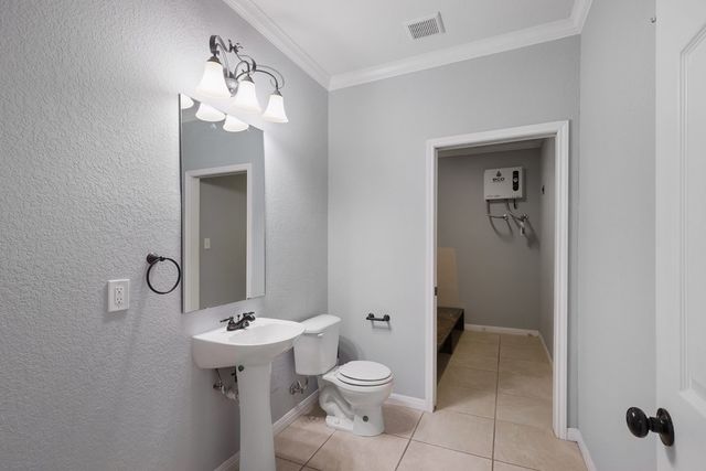 110 Deer Run Dr, Alpine, TX 79830