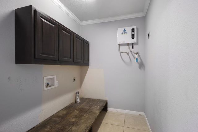 110 Deer Run Dr, Alpine, TX 79830