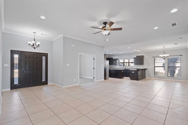 110 Deer Run Dr, Alpine, TX 79830